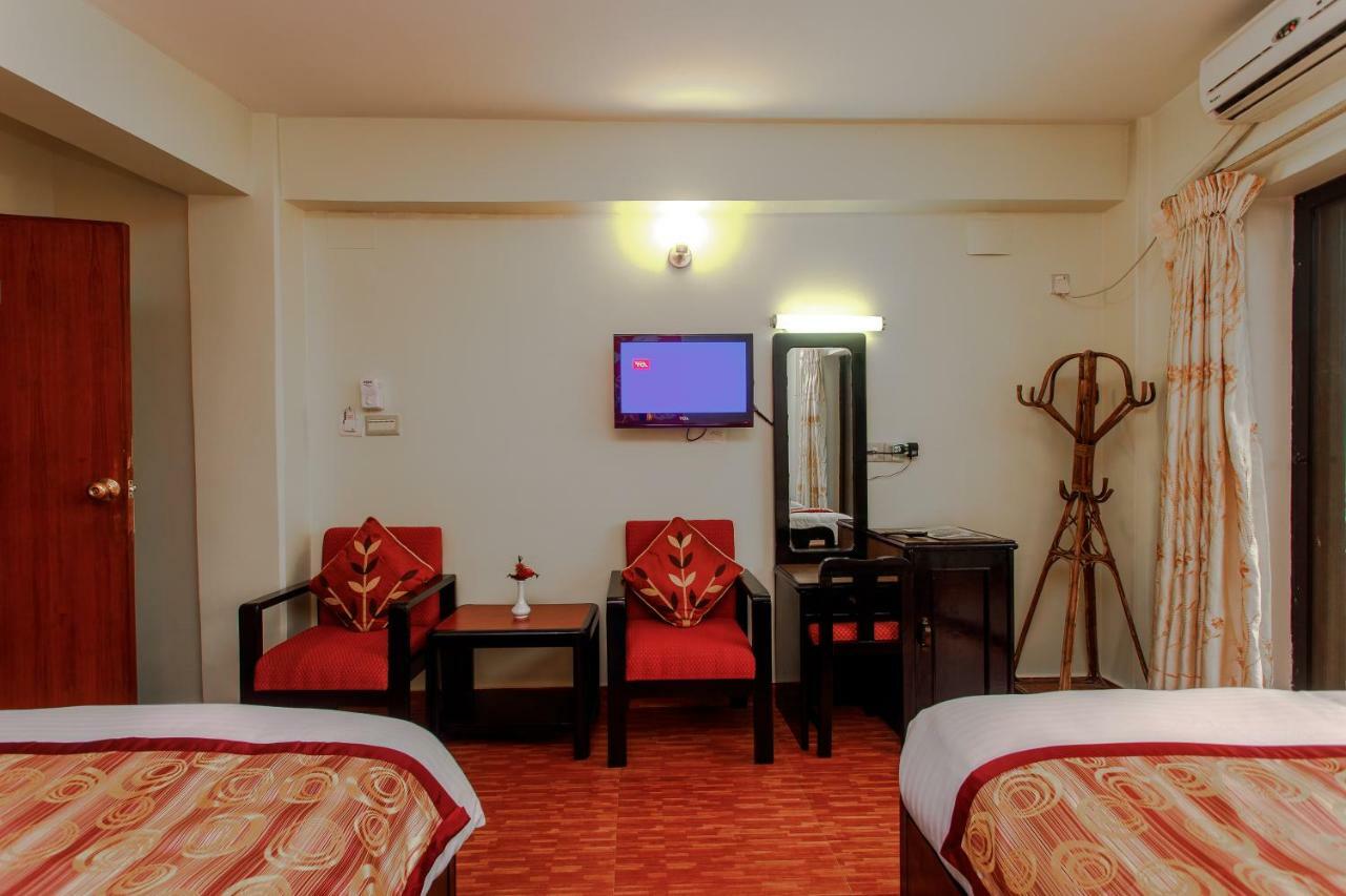 Hotel Peace Plaza Pokhara Exterior foto