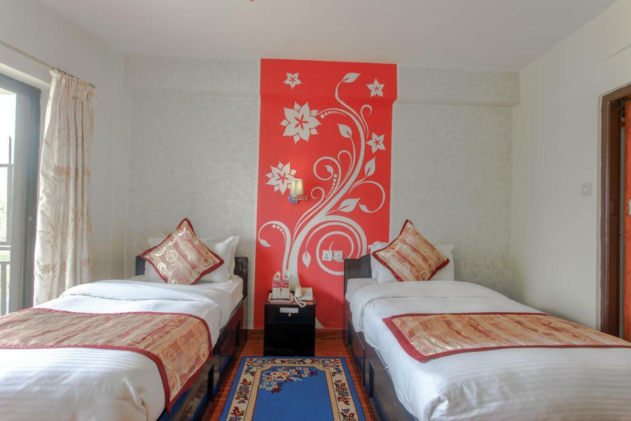 Hotel Peace Plaza Pokhara Exterior foto