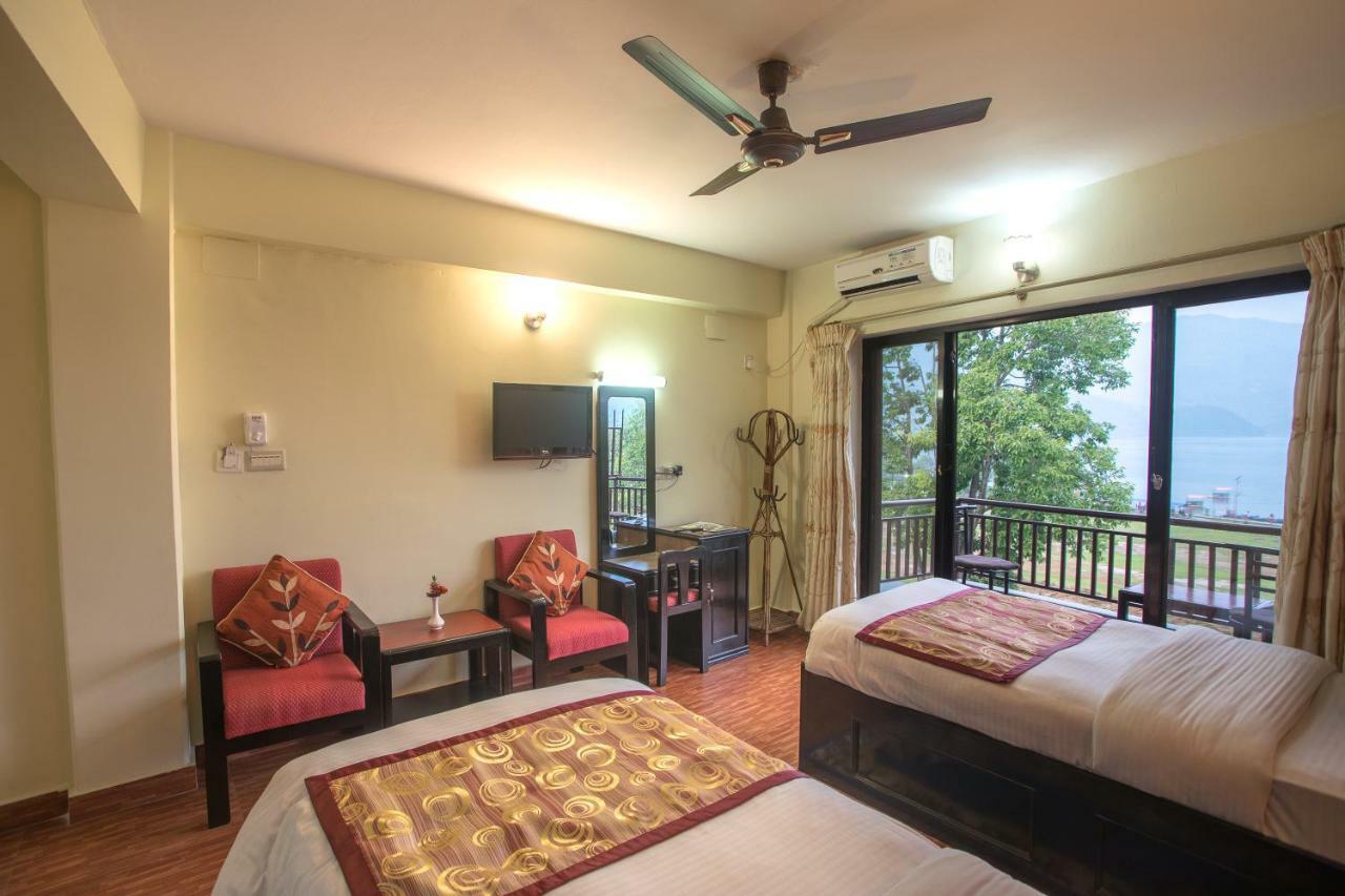 Hotel Peace Plaza Pokhara Exterior foto