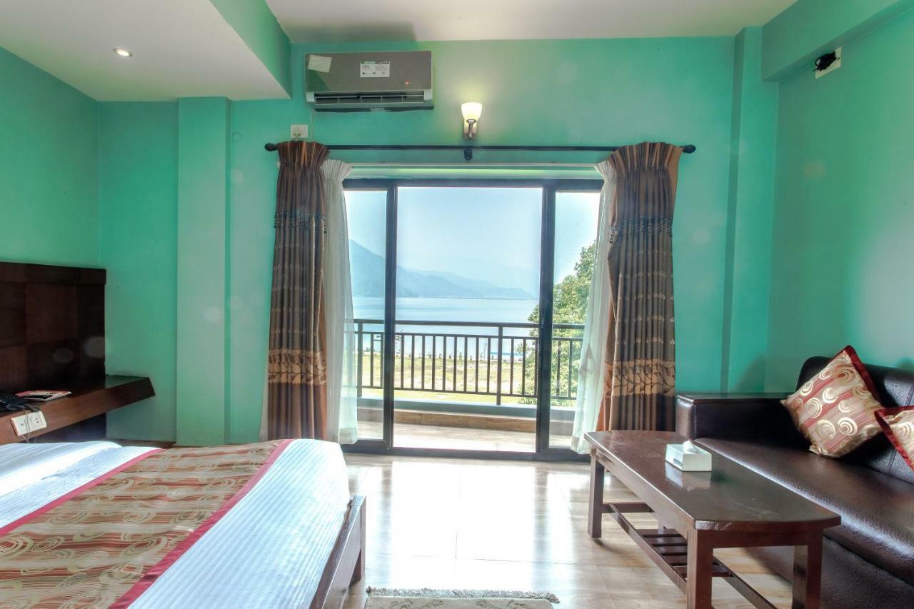 Hotel Peace Plaza Pokhara Exterior foto