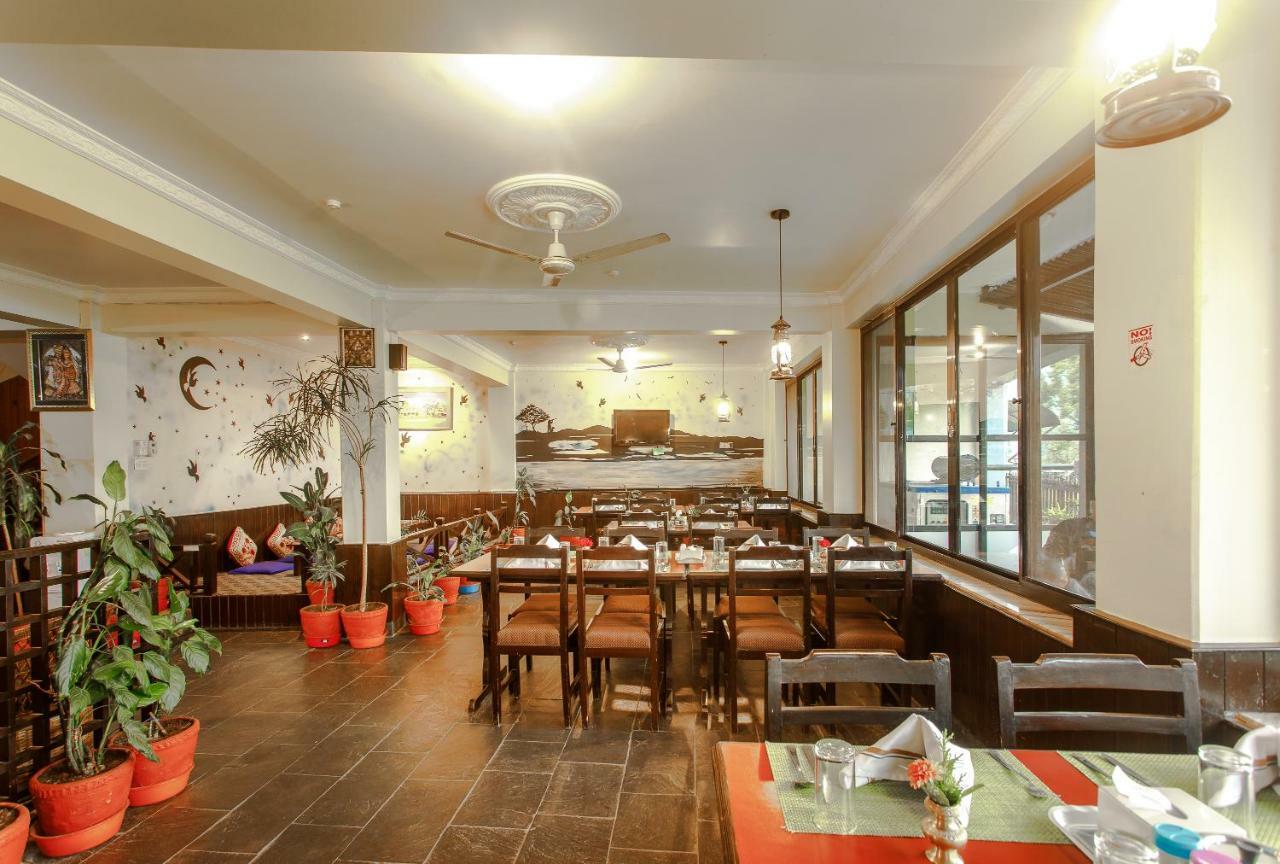 Hotel Peace Plaza Pokhara Exterior foto